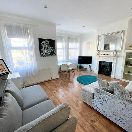 Large 3 Bedroom Modern Apartment Close To Central London 핀칠리 외부 사진