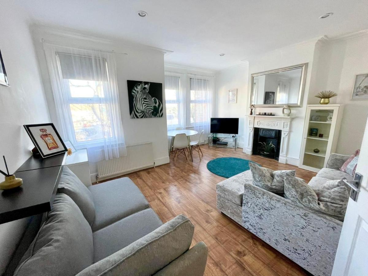 Large 3 Bedroom Modern Apartment Close To Central London 핀칠리 외부 사진