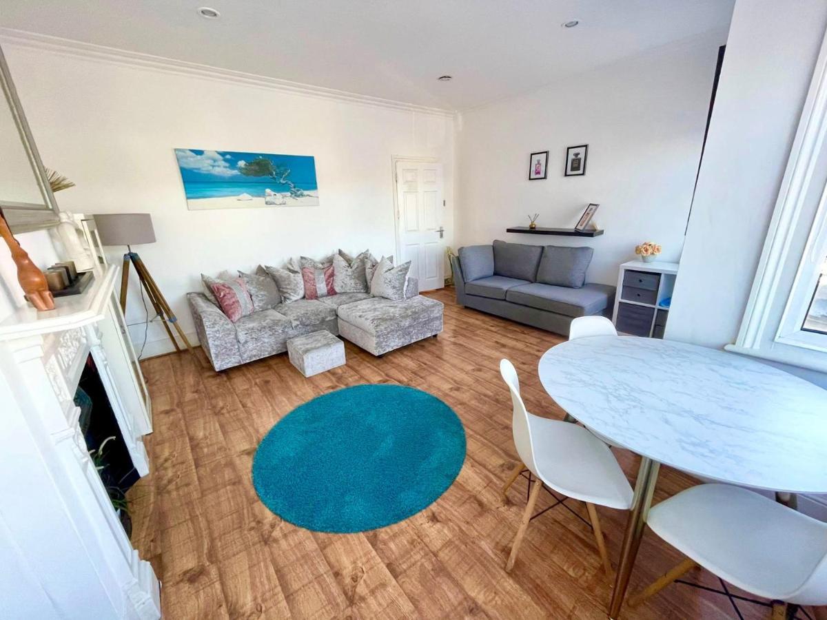 Large 3 Bedroom Modern Apartment Close To Central London 핀칠리 외부 사진